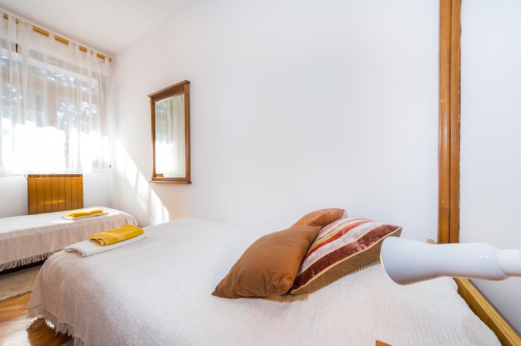 Appartamento Apartman Solomir Zara Esterno foto