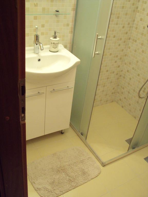 Appartamento Apartman Solomir Zara Esterno foto
