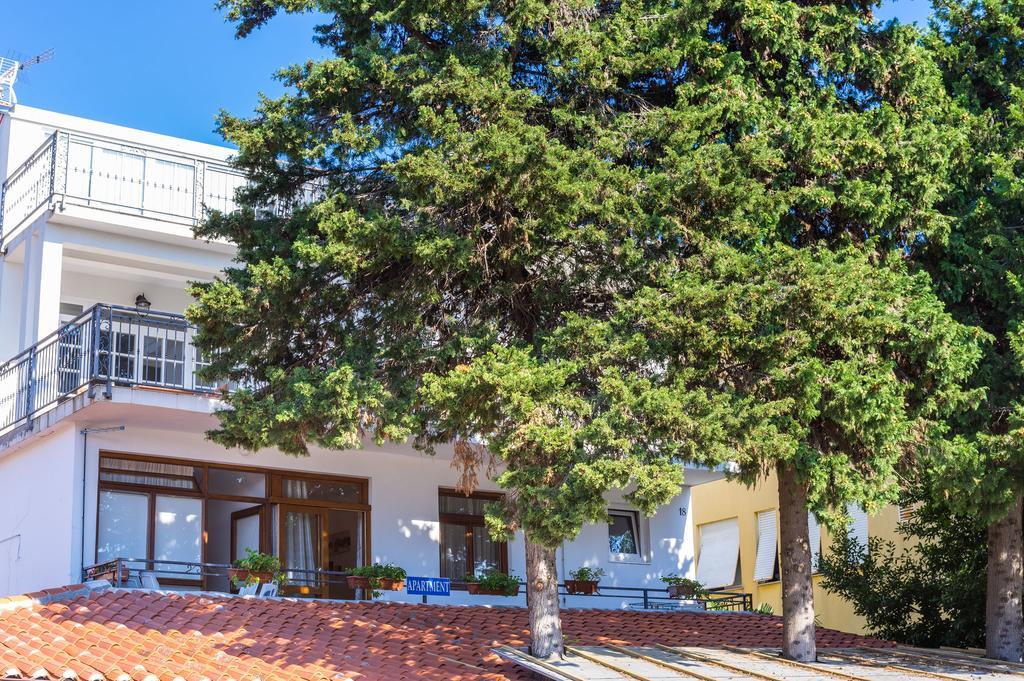 Appartamento Apartman Solomir Zara Esterno foto
